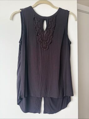 Women's Charcoal Crochet-Detail Sleeveless Top